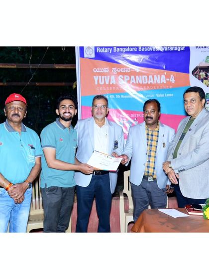 Receiving a certificate of participation at the RYLA event. It was an honor to be recognized.