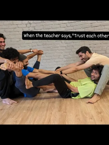 Trust is the foundation of any high-performing team. We use partner-based physical exercises like this one to build that trust in a tangible, memorable way, moving beyond theory and into direct experience. It’s about learning to support and rely on one another.