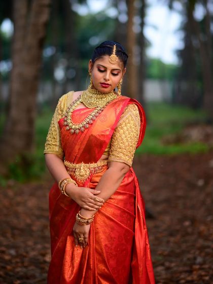 Inisha Rental Dress - Bridal & Occasion Jewellery Rental Grand Bridal Sets: Temple & Kemp Jewellery photo 5
