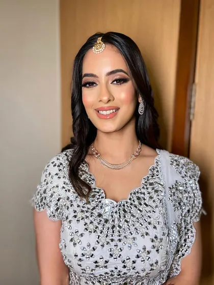 Nothing beats a soft, natural look. This elegant makeup was perfect for a Roka or intimate family function.