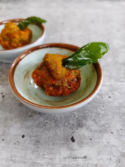 South Indian soul food with a modern twist. Our Kerala podi fish cakes bring together the coastal charm of fresh fish and the bold kick of podi masala for a zingy, crispy, and unforgettable appetizer.