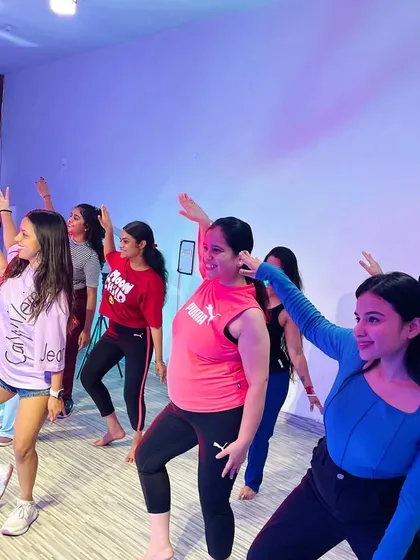 More moments of joy and learning from our weekend workshop. Everyone is all smiles while dancing.