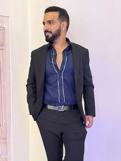 Bringing my style to the Pink City. A few shots from my time in Jaipur for a destination wedding.
