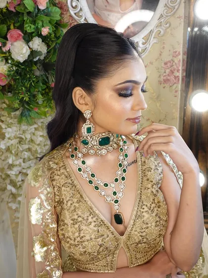 A close-up of the smokey eye makeup, perfectly blended for a dramatic and captivating effect.