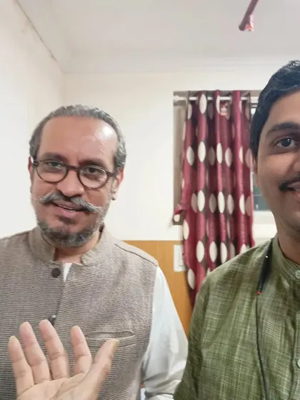 A cherished moment meeting the renowned Rudraveena maestro, Ustad Bahauddin Dagar Ji. Interacting with such great musicians is always an inspiring and educational experience.