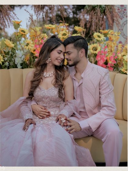 Natural & Candid Outdoor Sessions photo 13