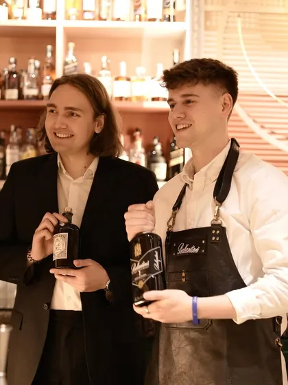 A great night with Hamish Lindsay and Fraser, who brought their expertise and amazing spirits from Ballantine's and Monkey 47 to our bar.