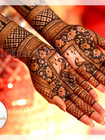 Intricate Full Bridal Mehendi photo 33