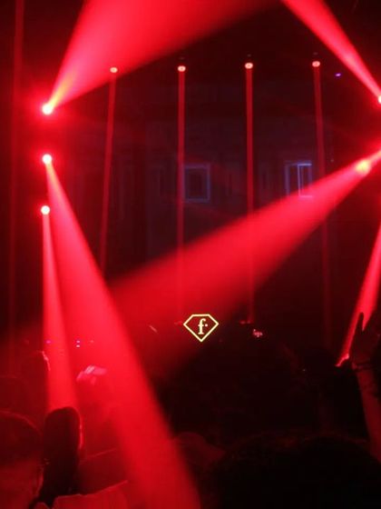 The light show at F Superclub is always on another level. The red lasers cutting through the darkness create an intense, high-energy atmosphere.