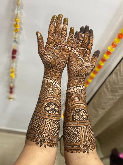 Full Bridal Mehendi (Hands) photo 80