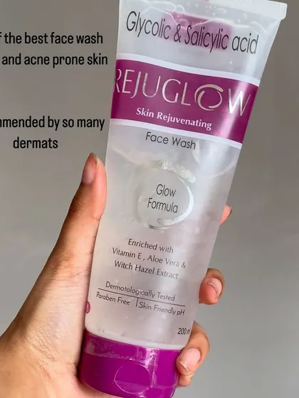 If you have oily and acne-prone skin, this Rejuglow face wash is a must-try. It contains Glycolic and Salicylic acid and is recommended by many dermatologists.