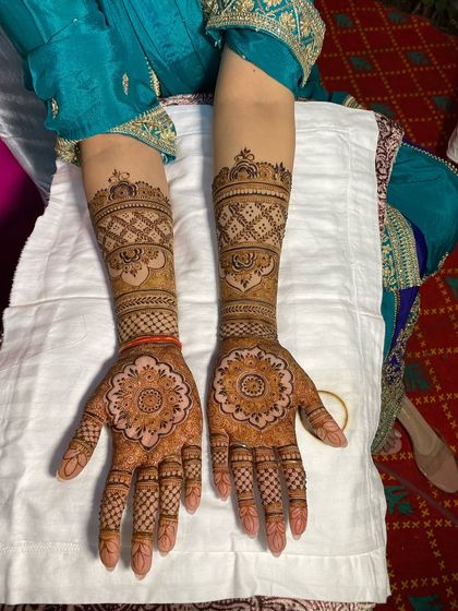 Umesh Kumar - Festival & Occasion Mehandi Intricate Rajasthani & Full Hand Designs photo 33