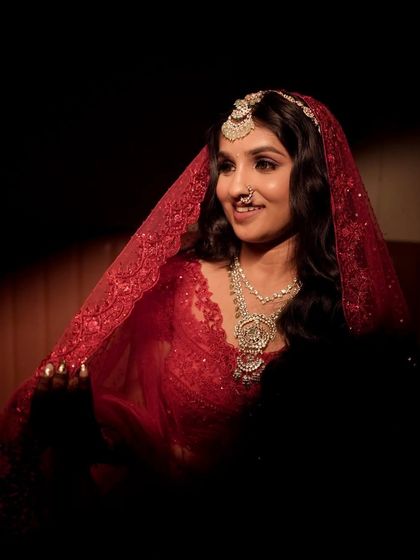 Classic Bridal Looks in Red & Pink photo 15