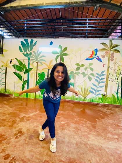 Some happy moments from a project in Chitradurga. We loved working on this tropical mural in such a beautiful, open setting.