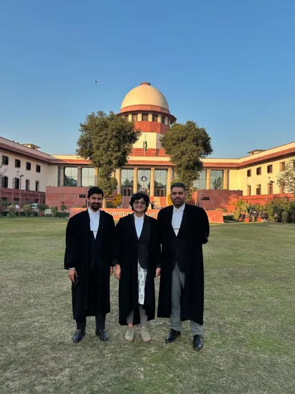 With two fellow Advocates on Record, witnessing the ceremonial bench marking the completion of the 75th year of the Supreme Court. A historic moment to share with colleagues.