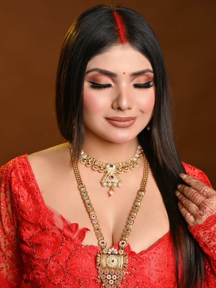 Manveen Kaur - Advanced Pro Makeup Course Student Portfolios: Bridal & Glam Looks photo 32