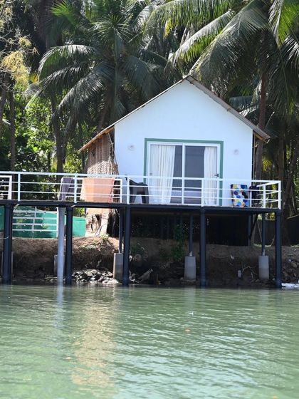 A beautiful shot of a stilt house on the backwaters. I choose unique and picturesque stays to make your trip experience even more memorable.