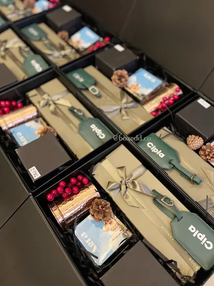These specially curated gift hampers for international delegates for Cipla celebrate the richness of Indian craftsmanship, featuring heritage-inspired keepsakes and artisanal products.