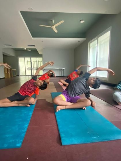 Shanthi Krishnan - Yoga Instruction Yoga for Kids & Young Athletes photo 14