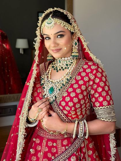 Timeless Bridal Looks photo 23