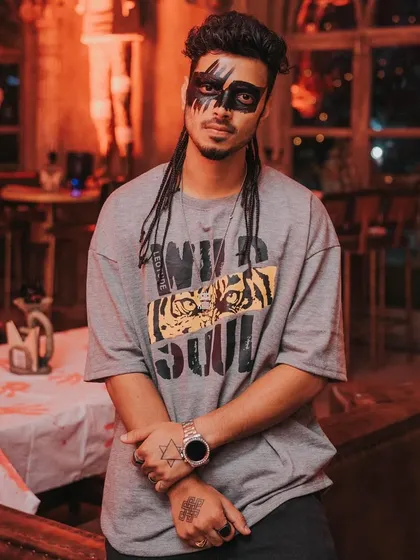 My look for the Halloween gig at Banger, Indore. I love themed nights where I can get creative not just with the music, but with the whole vibe.