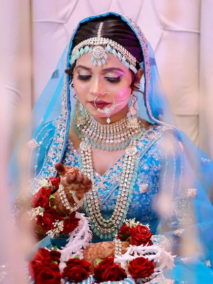 The complete Nikkah look. The multi-layered jewellery and soft makeup create a look of pure grace and elegance.