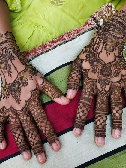 Hajira Mehendi Artist - Mehndi Artist Services Modern & Minimalist Designs photo 45