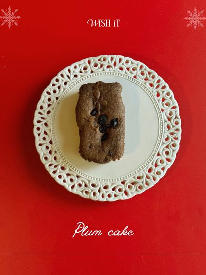 A duplicate of image 33, showing the plum cake.