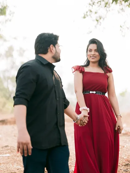 A stolen moment of affection. During Nutan and Shubham's pre-wedding shoot, I focused on capturing the simple, beautiful gestures that define their relationship.