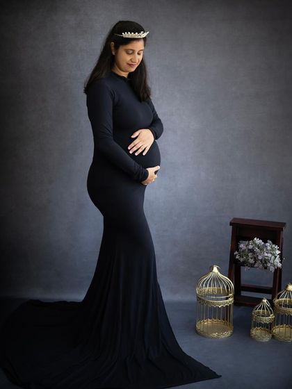 Lens And Stories - Maternity Photography The Glow of Motherhood: Solo Portraits photo 4