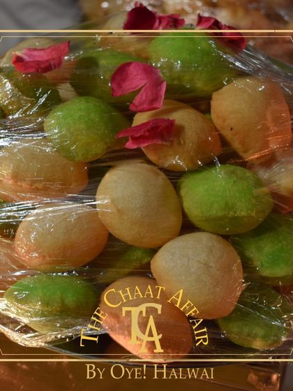 We use natural ingredients to add a splash of color to our food. These green and orange puris get their vibrant hues from natural sources, making our Gol Gappa station a feast for the eyes as well as the palate.