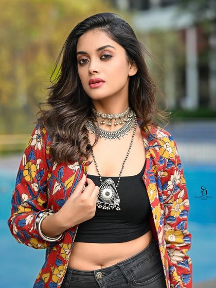 Contemporary & High Fashion photo 35