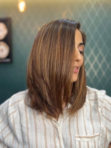 Sleek Bobs & Layered Cuts photo 12