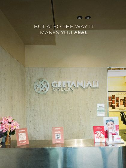 It's not just about the look, but also the way it makes you feel. The welcoming reception desk at our Sultanpur salon.