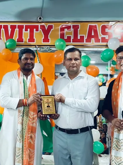 We were honored to have MLA Vinay Mishra ji award our Head of Department for Karate, Shihan Sanjay Kumar ji, for his 35 years of excellence in the field.
