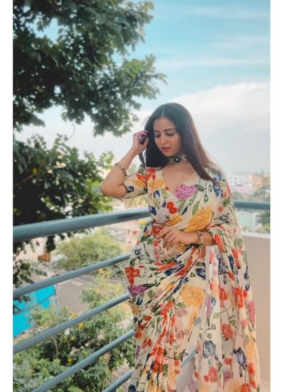 Maya Designer Studio - Custom Bridal & Occasion Wear Coordinated & Lightweight Occasion Wear photo 13