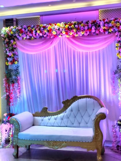 Engagement & Reception Stages photo 9