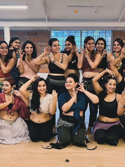 A super fun workshop by Anusha to the song "Zaalima"! We had an absolute blast and loved dancing alongside all these gorgeous women.