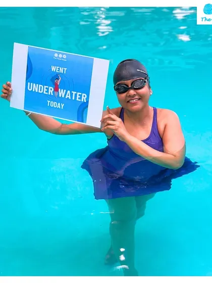 Another happy diver celebrating her first time going underwater. It’s an amazing feeling of accomplishment, and I love sharing that moment with my clients during our family-friendly scuba activities.