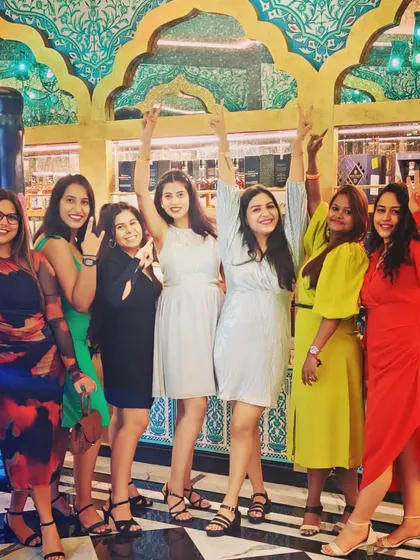 The whole girl gang from the office, celebrating and having a great time. It's wonderful to have colleagues who are also your friends.