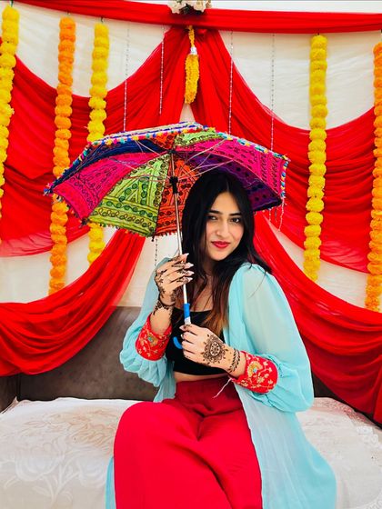 A final shot with the Mehendi umbrella, showing how it completes the festive look.