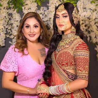 Meenakshi Dutt Makeovers & Academy