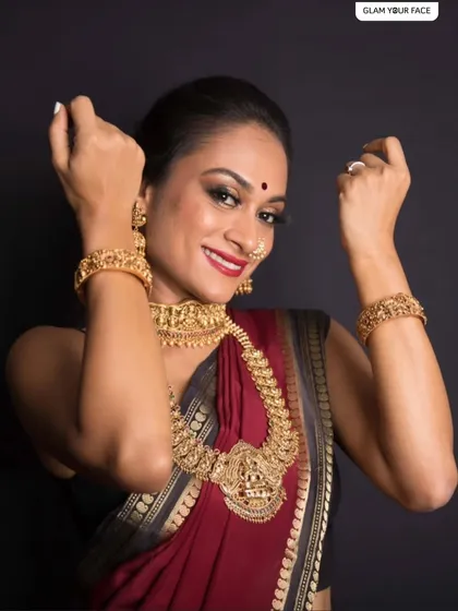 Full glam will always have its place. For this temple jewellery shoot, I created a bold and polished look with smoky eyes and a classic red lip to complement the intricate gold jewellery, ensuring the model looked absolutely radiant.