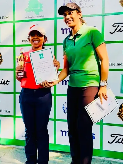 Aahana Shrivastava receives her 3rd position trophy at the 17th Edition of the Delhi-NCR Cup.