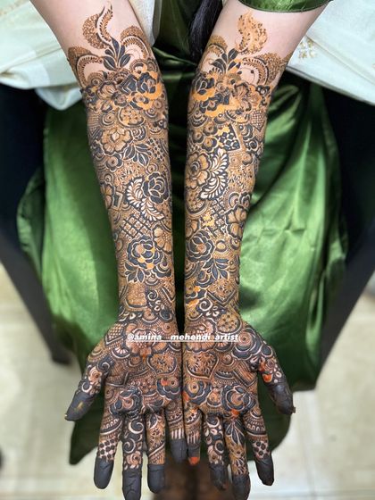 This design shows a wonderful balance between dense patterns and open space, creating a look that is both intricate and elegant.