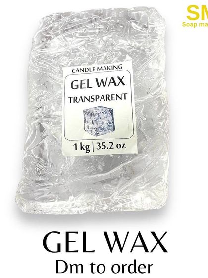 This is my crystal-clear gel wax, sold by the kilogram. It's the perfect medium for making transparent candles where you want to showcase decorative embeds like dried flowers, sand, or wax shapes.