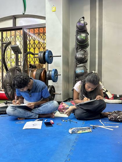 Everyone has their own unique style and pace. My workshops are designed to be a supportive space where you can explore your creativity without any pressure.