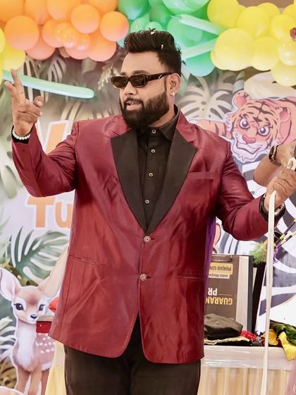 A classic rope trick with an audience member. These interactive moments make the magic personal and even more memorable for the guests.