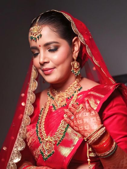 An eyes-closed shot to highlight the classic smokey eye makeup.