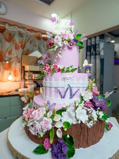 The final masterpiece in our workshop. This 40kg floral cake for Sri Madhusudan Sai's birthday, with its intricate details and grand presence, ready to be delivered.